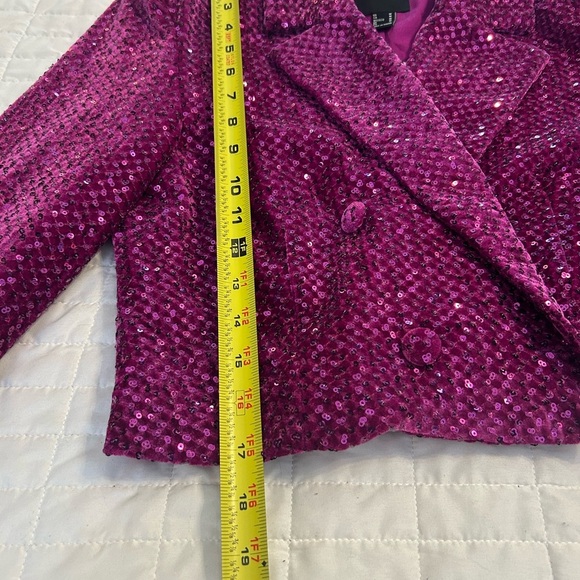 💜 Forever 21 Purple Velvet Sequin Blazer & Short Set – NWT – Size M (Orig. $80) - Picture 7 of 7